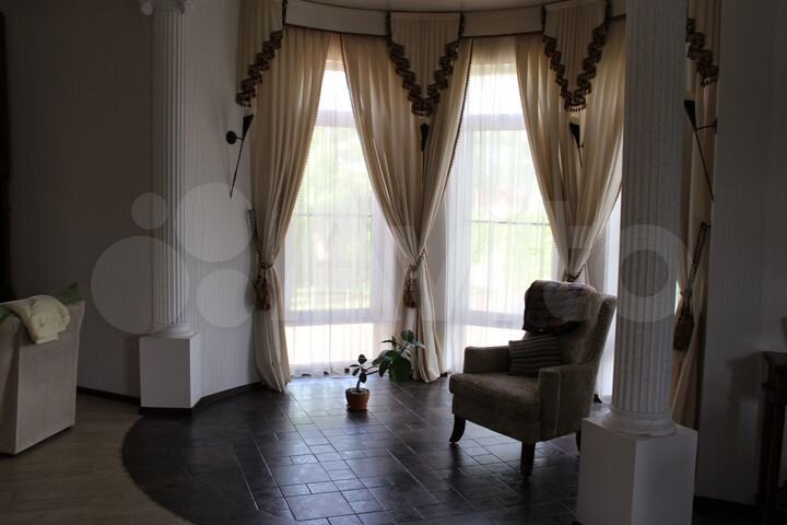 Дом 233 м² на участке 6 сот.