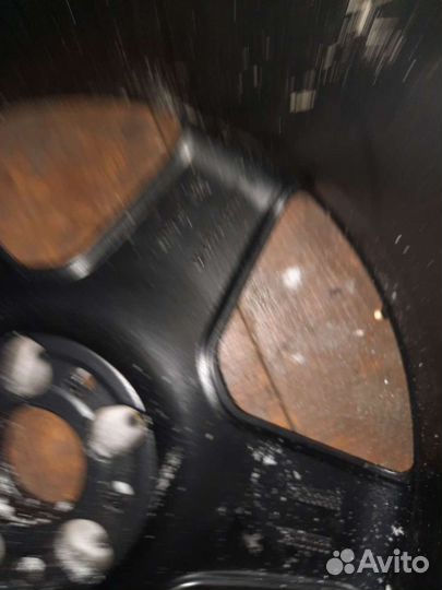 Один оригинал диск R20 AMG на Мерседес