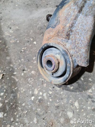 Рычаг продольный задний левый Nissan Juke F15 1.6