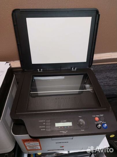 Мфу Samsung CLX-3305W Можно сдэком