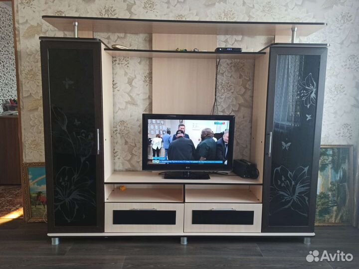 Стенка в гостиную бу