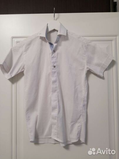 Белая рубашка с коротким рукавом 128