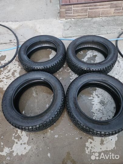 Nokian Tyres Hakkapeliitta 9 SUV 225/60 R18 104T