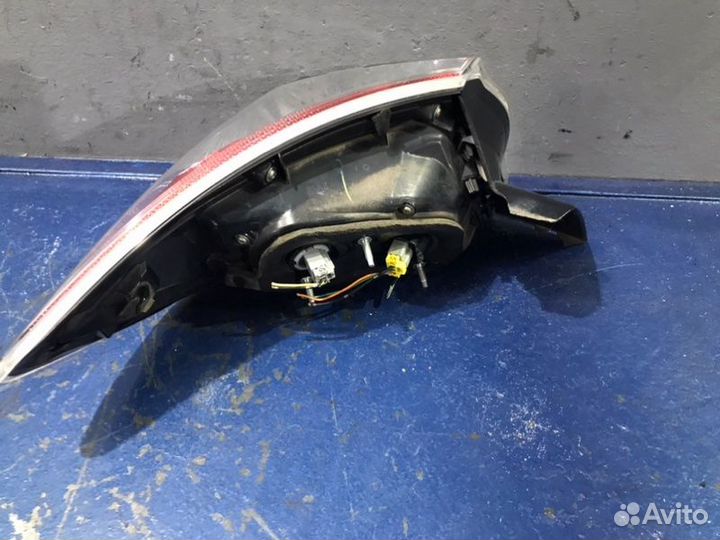 Фонарь правый Mazda 3 BL