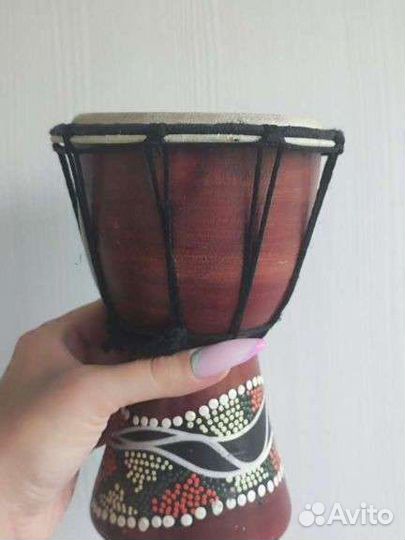 Барабан джембе, дамбука