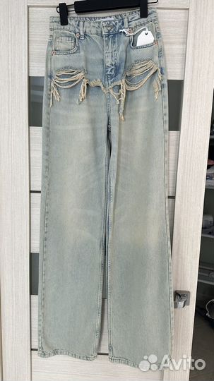 Джинсы женские