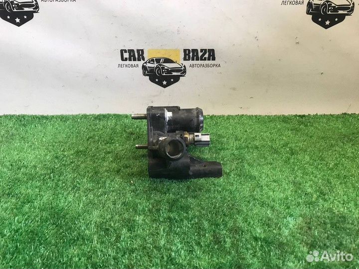 Фланец двигателя системы охлаждения Ford Fiesta