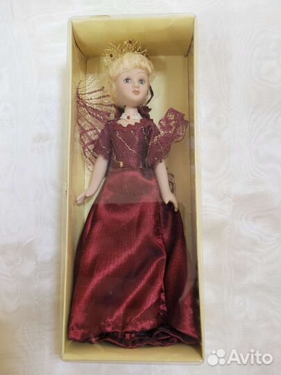Кукла фарфоровая коллекционная 