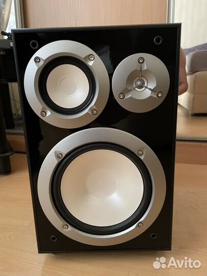 Продам акустическую систему Yamaha NS 6490