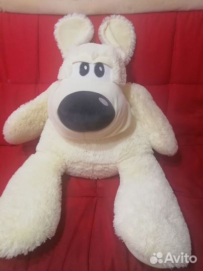 Большой мягкий белый медведь