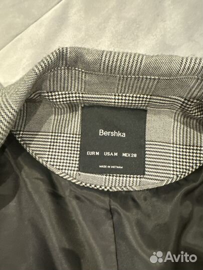 Пиджак женский bershka