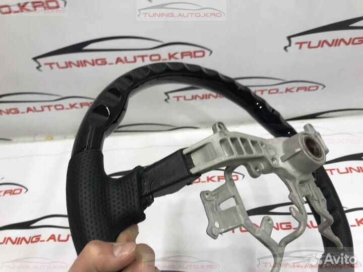 Руль Toyota Land Cruiser 200 Sport Design E5365