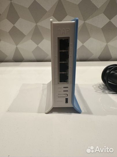 Роутер Mikrotik hap lite
