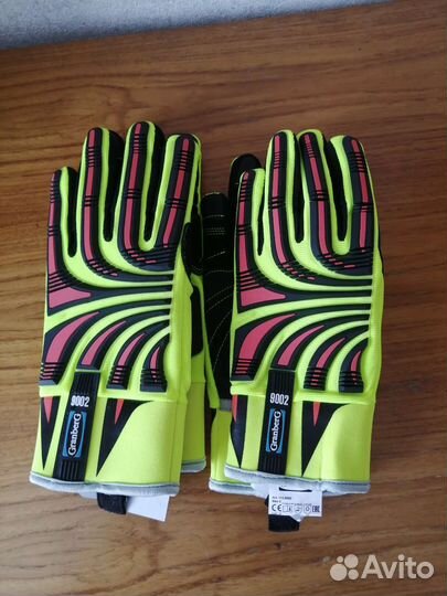 Противоударные перчатки