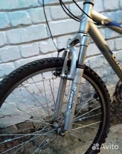 Велосипед горный Giant rock