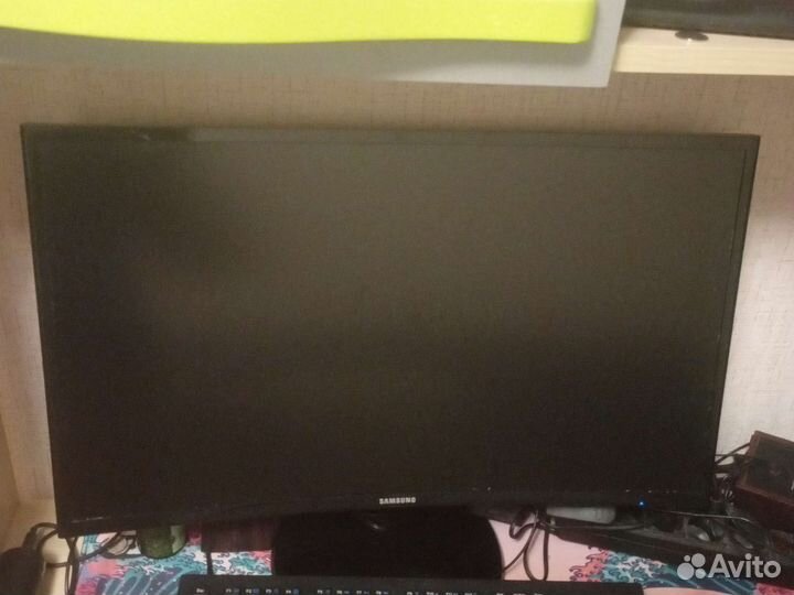 Монитор Samsung CF39 C27F390FHI черный