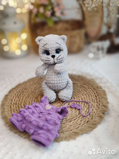 Кот вязаный ручной работы