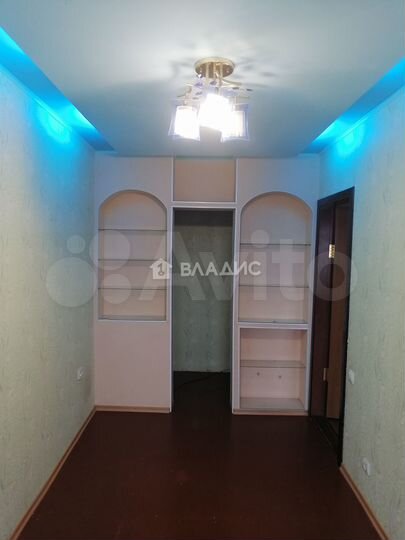 2-к. квартира, 43 м², 5/5 эт.