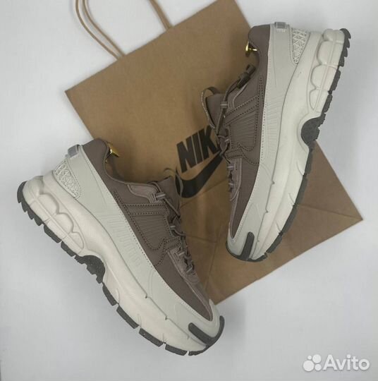 Кроссовки nike air zoom vomero 5 (41-45)