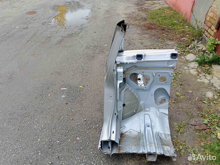 Продам передний левый лонжерон на Опель Астра J