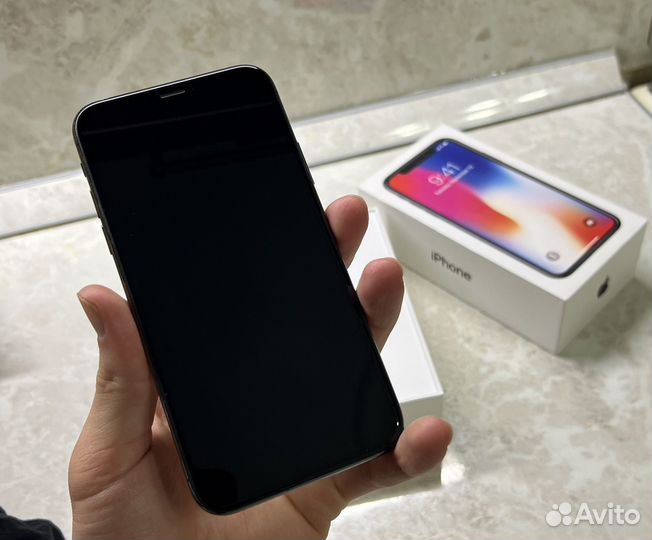iPhone X, 64 ГБ