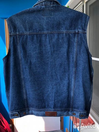 Удобная джинсовая жилетка. Хлопок. Montana