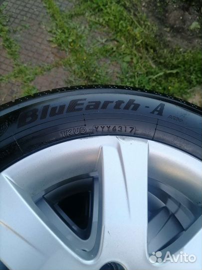 Yokohama BluEarth AE50 215/55 R16 97W