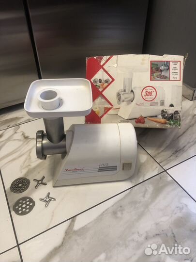 Мясорубка электрическая Moulinex