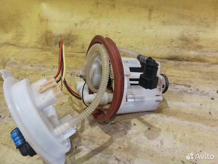 Насос топливный Audi A4 B9 2015 Ауди а 4