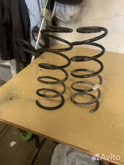 Пружина передняя Volksawgen Pointer