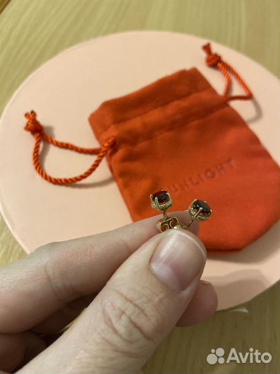 Золотые серьги