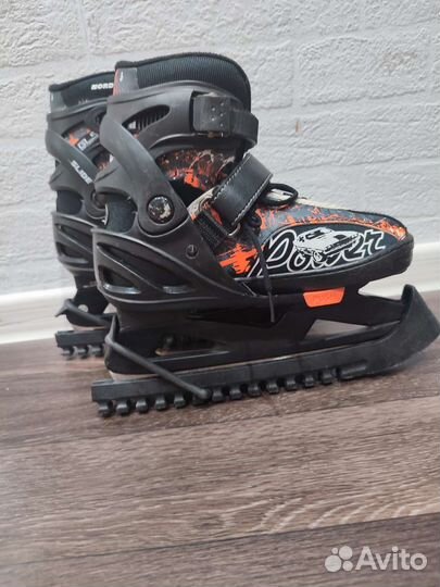 Коньки хоккейные