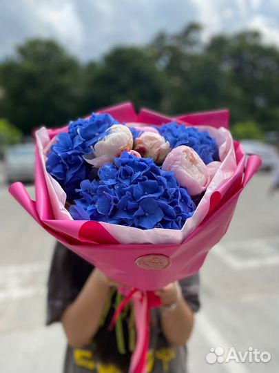 Гортензии с пионами