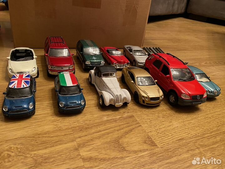 Машинки Welly и NewRay