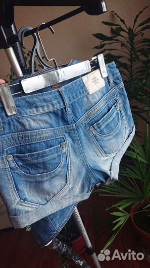 Женские джинсовые шорты с желеткой