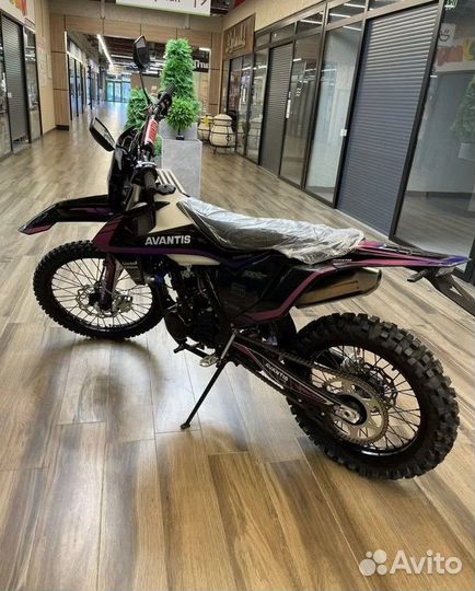 Мотоцикл Avantis A7 NEW CBS300 KKE Витрина