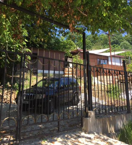 Хоста сухумское шоссе. Сухумское шоссе 30 хоста. Хоста сочи микрорайоны сочи. Авито сочи хоста. Хоста ул глазунова 9.