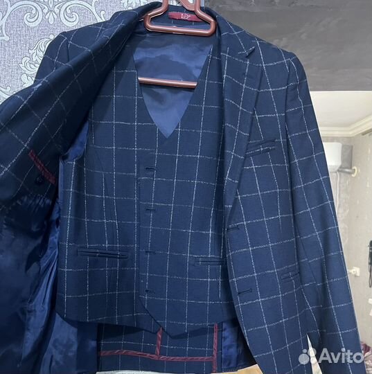 Пиджак с жилеткой