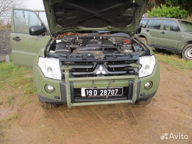 Дверь 3-5 mitsubishi pajero 4 2009