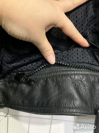 Кожаная мото куртка