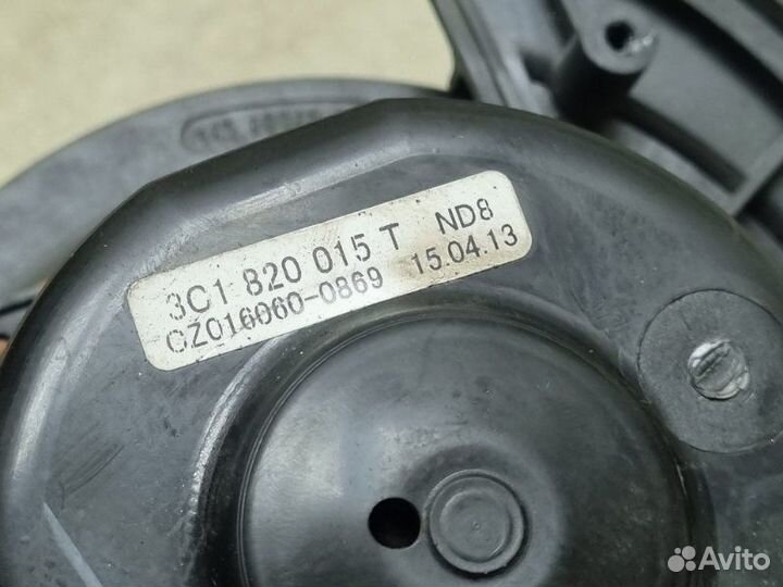 Моторчик печки Skoda Superb 2 1.8 cdab AT 2013