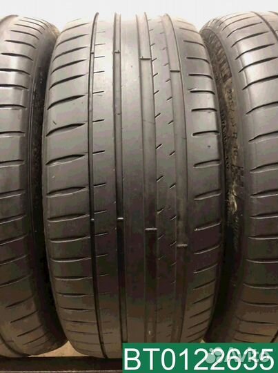 Michelin Pilot Sport 4 225/45 R18 95Y