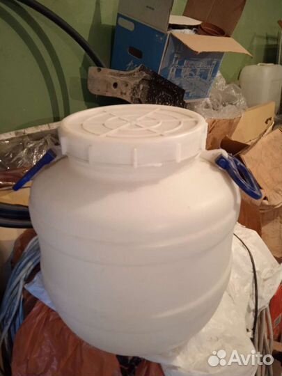 Ёмкость пластиковая для воды