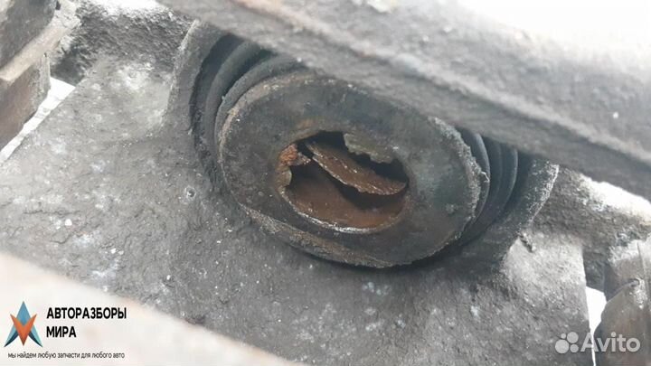 Суппорт задний правый Cadillac STS рест. 2008