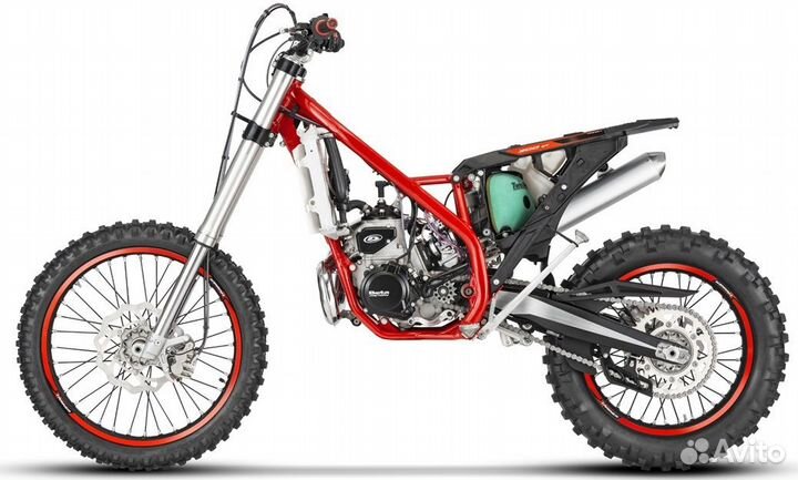 Мотоцикл Beta XTrainer 300 MY2023 эндуро в наличии