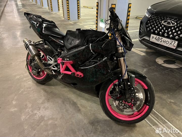 Honda cbr600r f4i stunt
