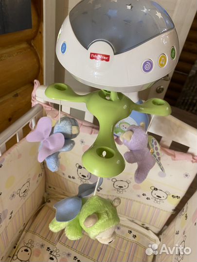 Музыкальный мобиль на кроватку