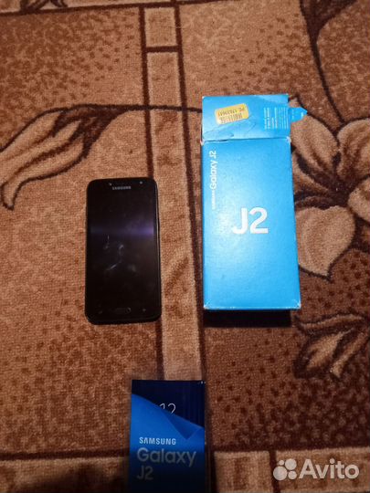 Samsung Galaxy J2 (2016), 8 ГБ
