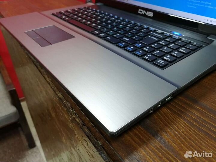 Ноутбук бу для учебы и работы 17,3