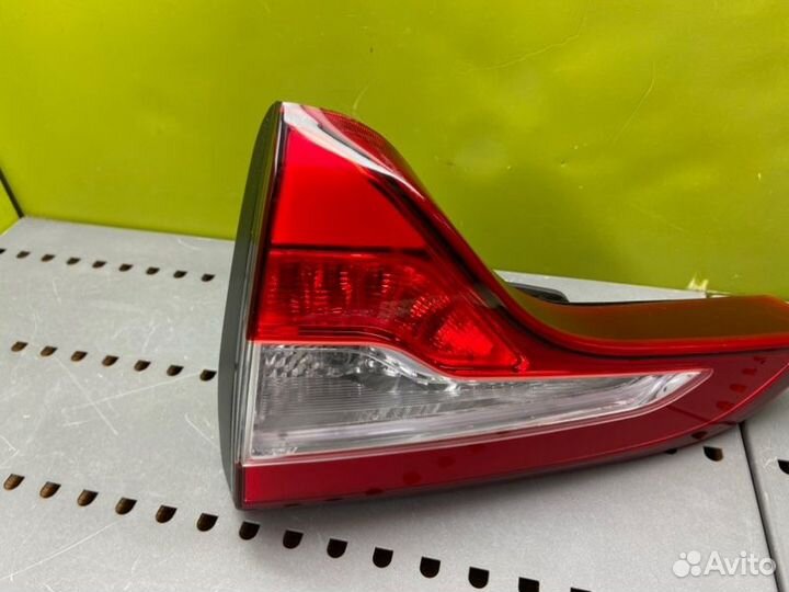 Фонарь задний правый Kia Sorento 2 XM D4HB 2.2